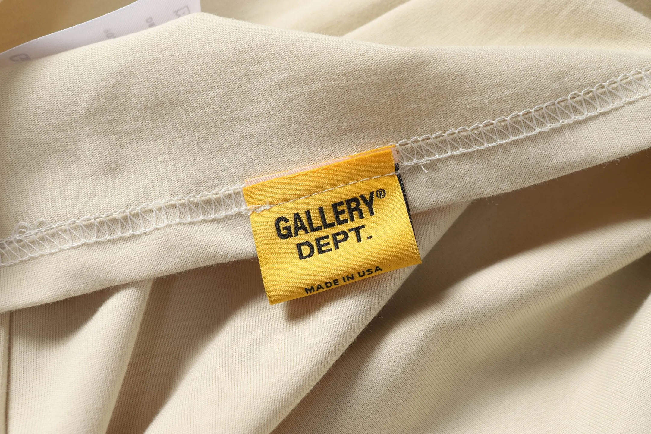 GALLERY.DEPT Summer new short-sleeved model number: D3306P110 Color: black apricot Size: S M L XL